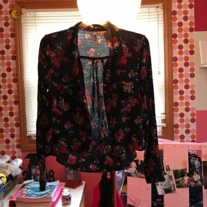 CROP TOP floral button down